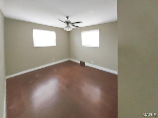 6220 Minnesota Avenue, St Louis, MO 63111