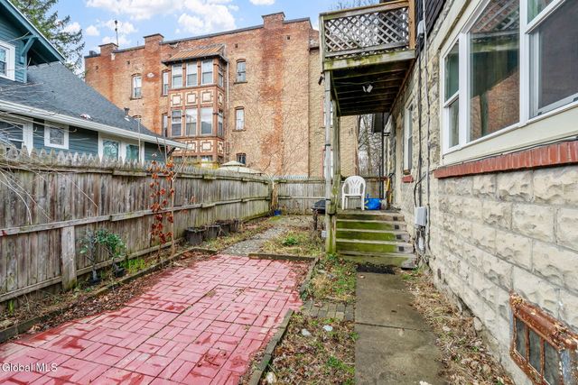 14 103rd Street, Troy, NY 12180