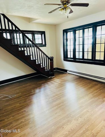 14 103rd Street, Troy, NY 12180