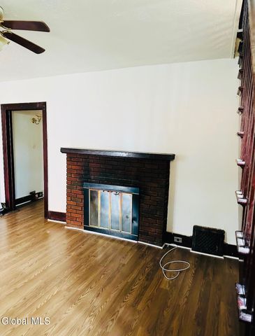 14 103rd Street, Troy, NY 12180