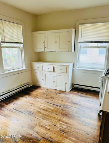 14 103rd Street, Troy, NY 12180