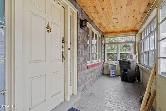 14 103rd Street, Troy, NY 12180