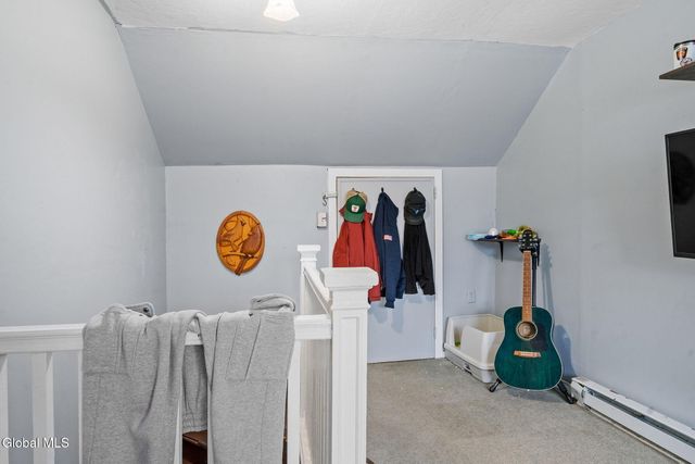 14 103rd Street, Troy, NY 12180