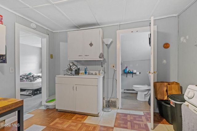 14 103rd Street, Troy, NY 12180