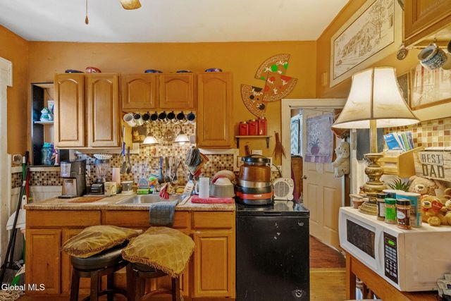 14 103rd Street, Troy, NY 12180