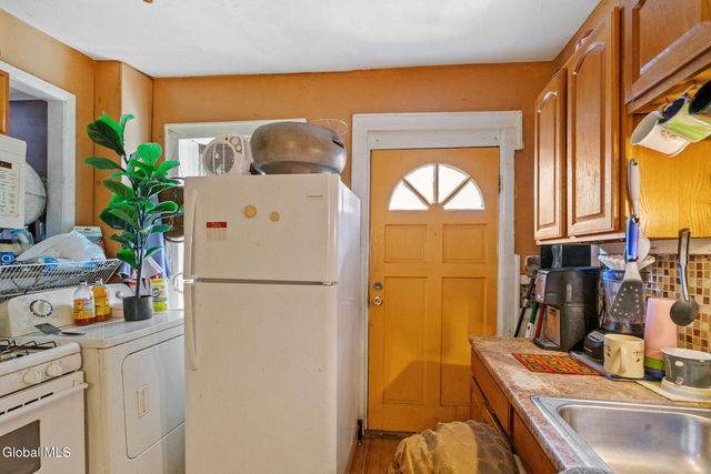 14 103rd Street, Troy, NY 12180