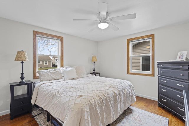 2233 MAGNOLIA LANE, Green Bay, WI 54304