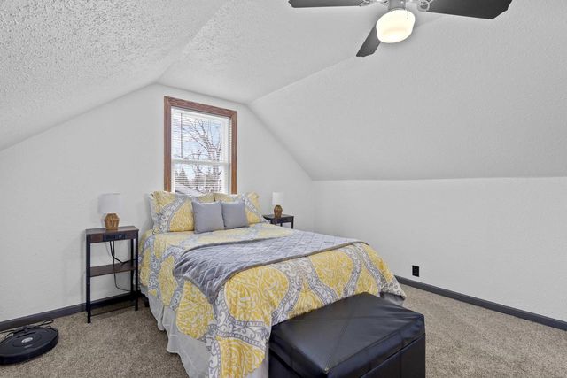 2233 MAGNOLIA LANE, Green Bay, WI 54304