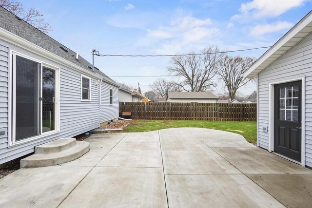 2233 MAGNOLIA LANE, Green Bay, WI 54304
