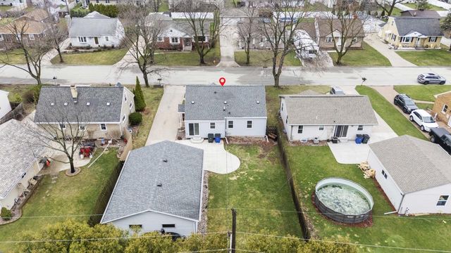 2233 MAGNOLIA LANE, Green Bay, WI 54304