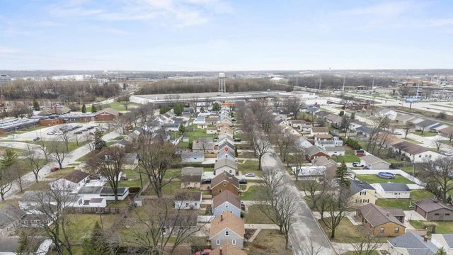 2233 MAGNOLIA LANE, Green Bay, WI 54304
