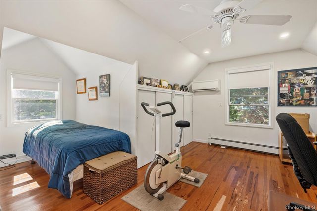 7 Briarcliff Drive, Merrick, NY 11566