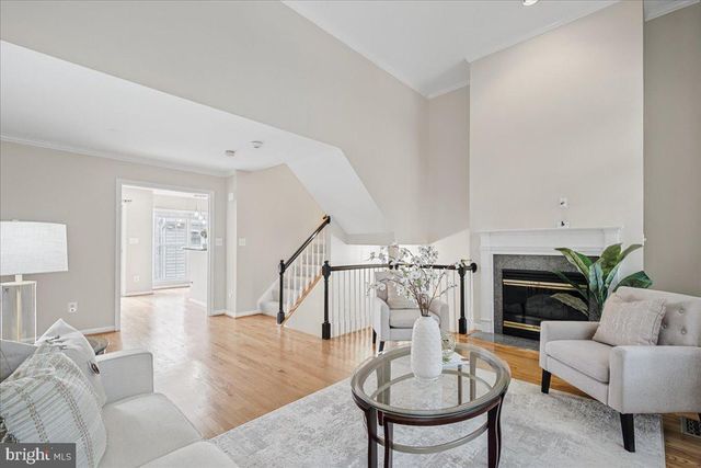 4668 W BRADDOCK RD, Alexandria, VA 22311