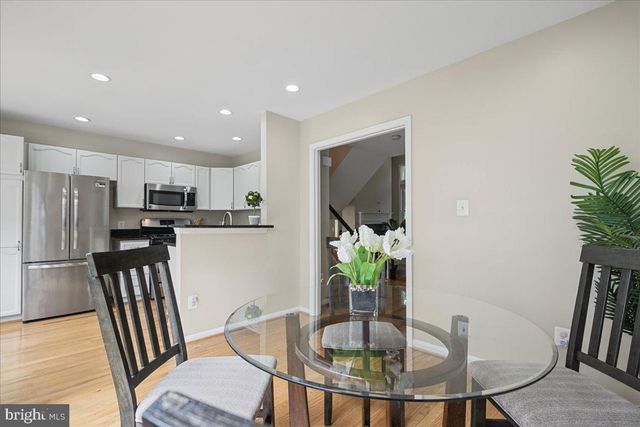 4668 W BRADDOCK RD, Alexandria, VA 22311
