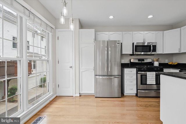 4668 W BRADDOCK RD, Alexandria, VA 22311