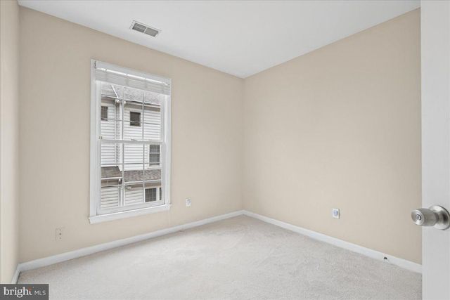 4668 W BRADDOCK RD, Alexandria, VA 22311