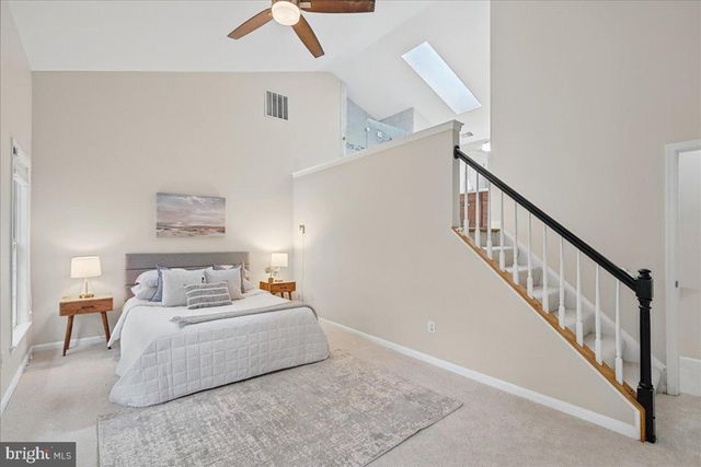 4668 W BRADDOCK RD, Alexandria, VA 22311