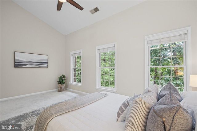 4668 W BRADDOCK RD, Alexandria, VA 22311