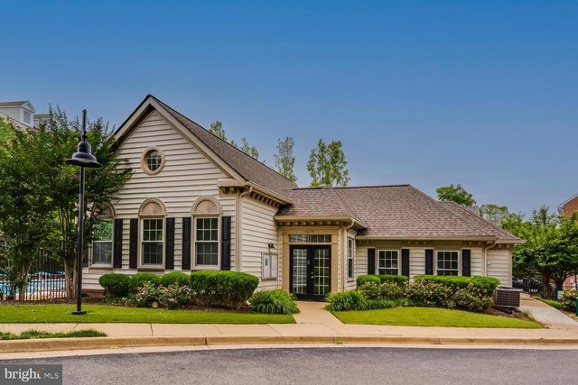 4668 W BRADDOCK RD, Alexandria, VA 22311