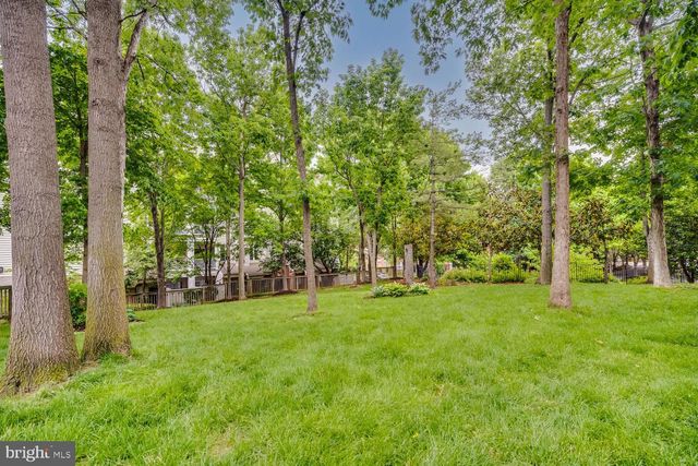 4668 W BRADDOCK RD, Alexandria, VA 22311