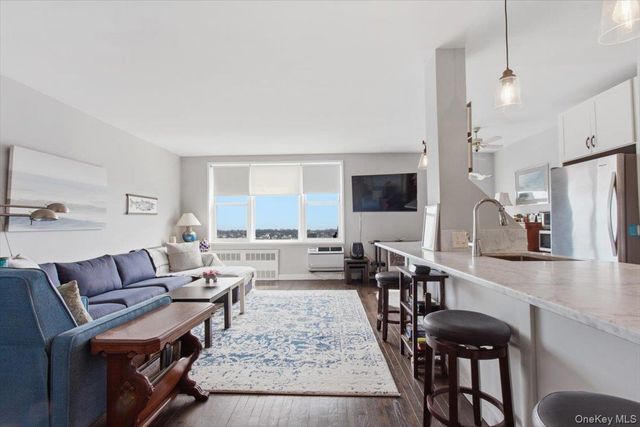 360 Westchester Avenue 622, Port Chester, NY 10573