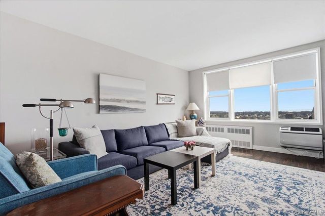 360 Westchester Avenue 622, Port Chester, NY 10573