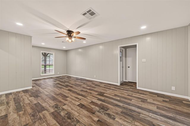 1203 Bernard Avenue, Rosenberg, TX 77471