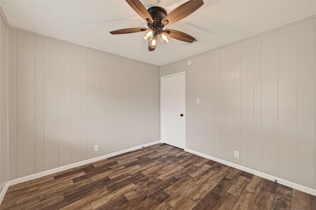 1203 Bernard Avenue, Rosenberg, TX 77471