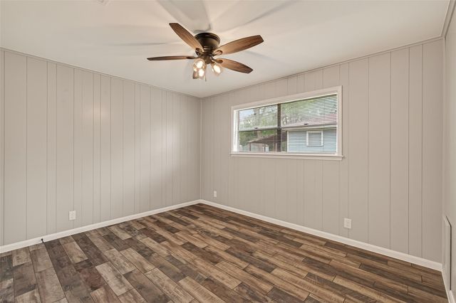 1203 Bernard Avenue, Rosenberg, TX 77471