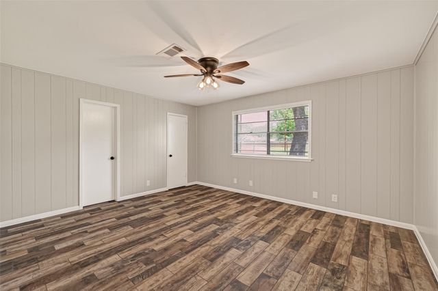 1203 Bernard Avenue, Rosenberg, TX 77471