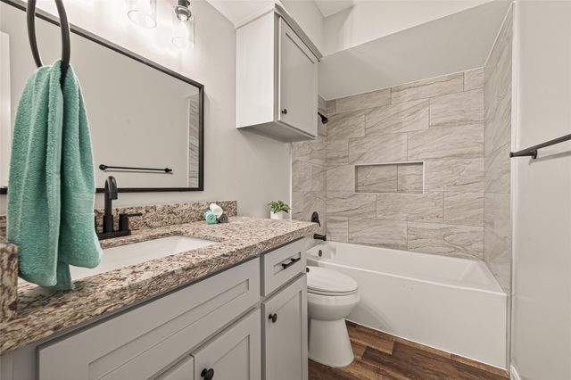 1203 Bernard Avenue, Rosenberg, TX 77471