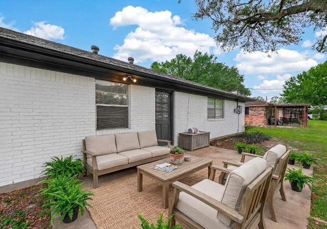 1203 Bernard Avenue, Rosenberg, TX 77471