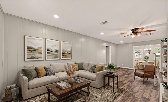 1203 Bernard Avenue, Rosenberg, TX 77471