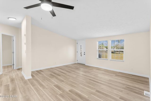 5548 Glens Way Road, Panama City, FL 32404