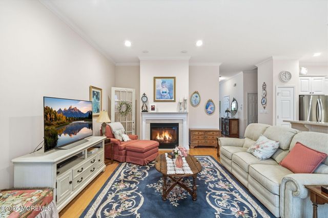 19 Hot Springs Terrace, Barnegat, NJ 08005