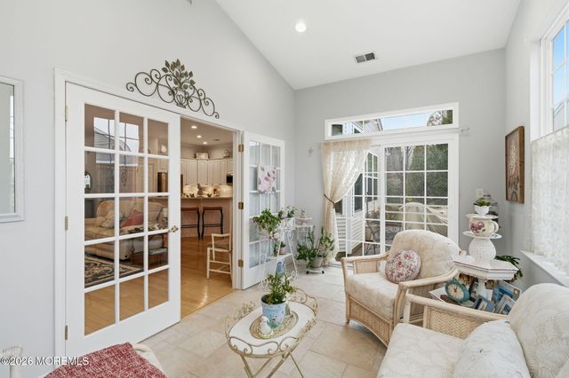 19 Hot Springs Terrace, Barnegat, NJ 08005