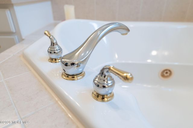 19 Hot Springs Terrace, Barnegat, NJ 08005