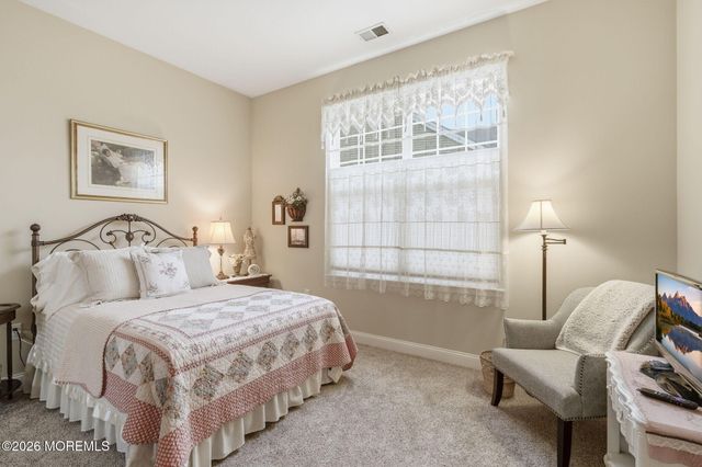 19 Hot Springs Terrace, Barnegat, NJ 08005