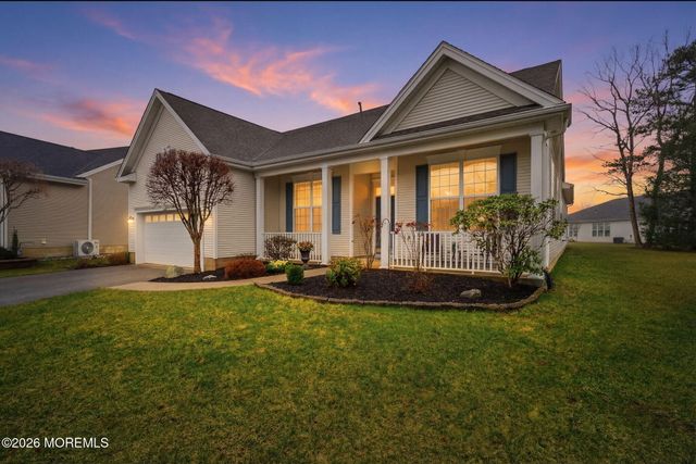 19 Hot Springs Terrace, Barnegat, NJ 08005