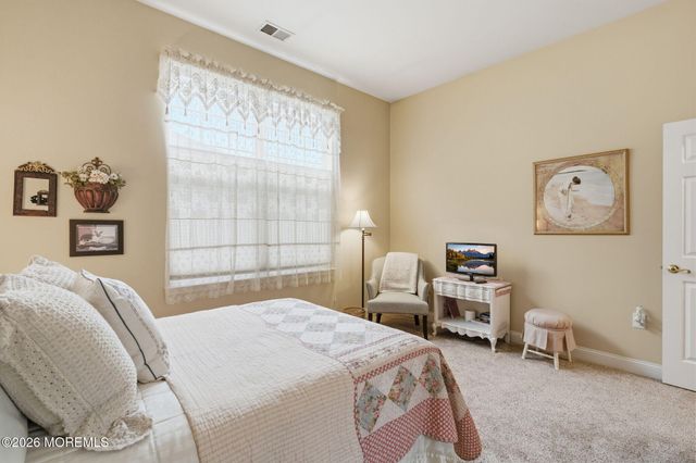 19 Hot Springs Terrace, Barnegat, NJ 08005