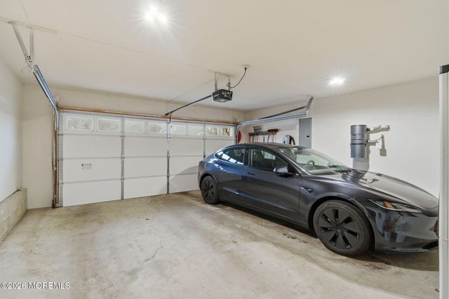 19 Hot Springs Terrace, Barnegat, NJ 08005