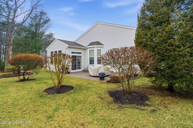 19 Hot Springs Terrace, Barnegat, NJ 08005