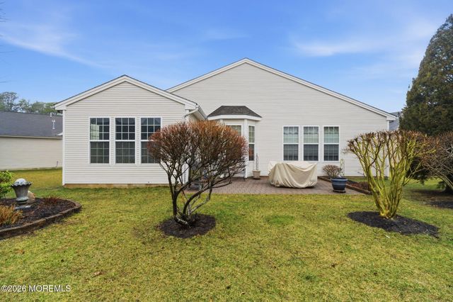19 Hot Springs Terrace, Barnegat, NJ 08005