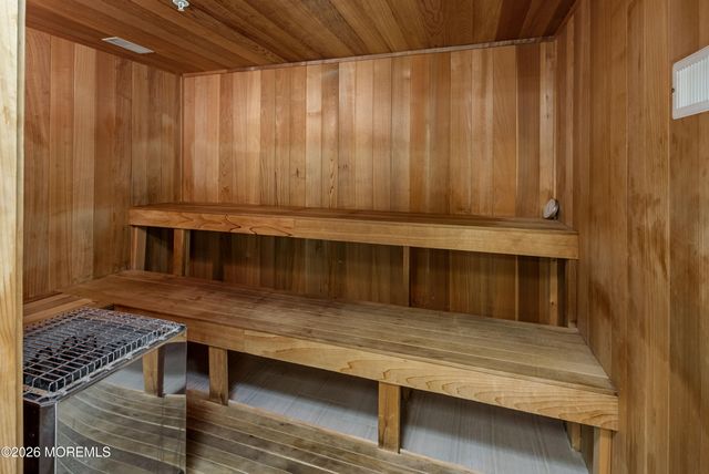 19 Hot Springs Terrace, Barnegat, NJ 08005