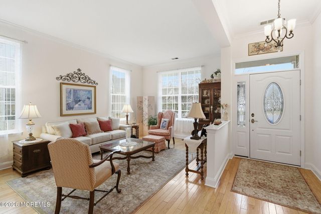 19 Hot Springs Terrace, Barnegat, NJ 08005