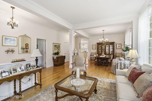 19 Hot Springs Terrace, Barnegat, NJ 08005