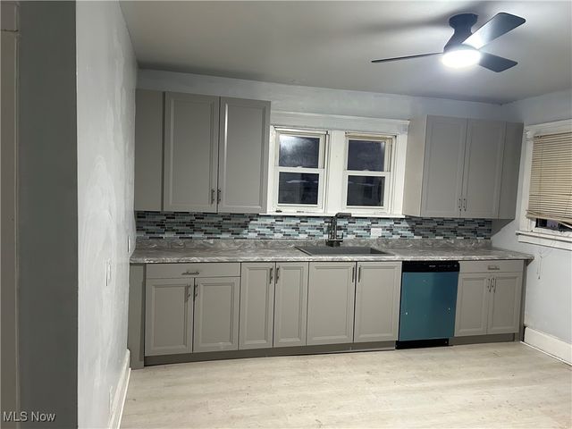 22862 Norman Avenue, Alliance, OH 44601