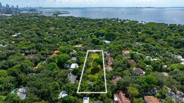 3940 Douglas Road, Miami, FL 33133