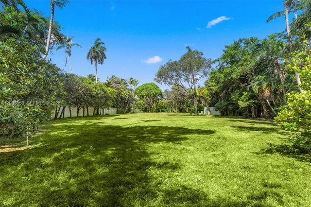 3940 Douglas Road, Miami, FL 33133