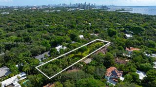 3940 Douglas Road, Miami, FL 33133